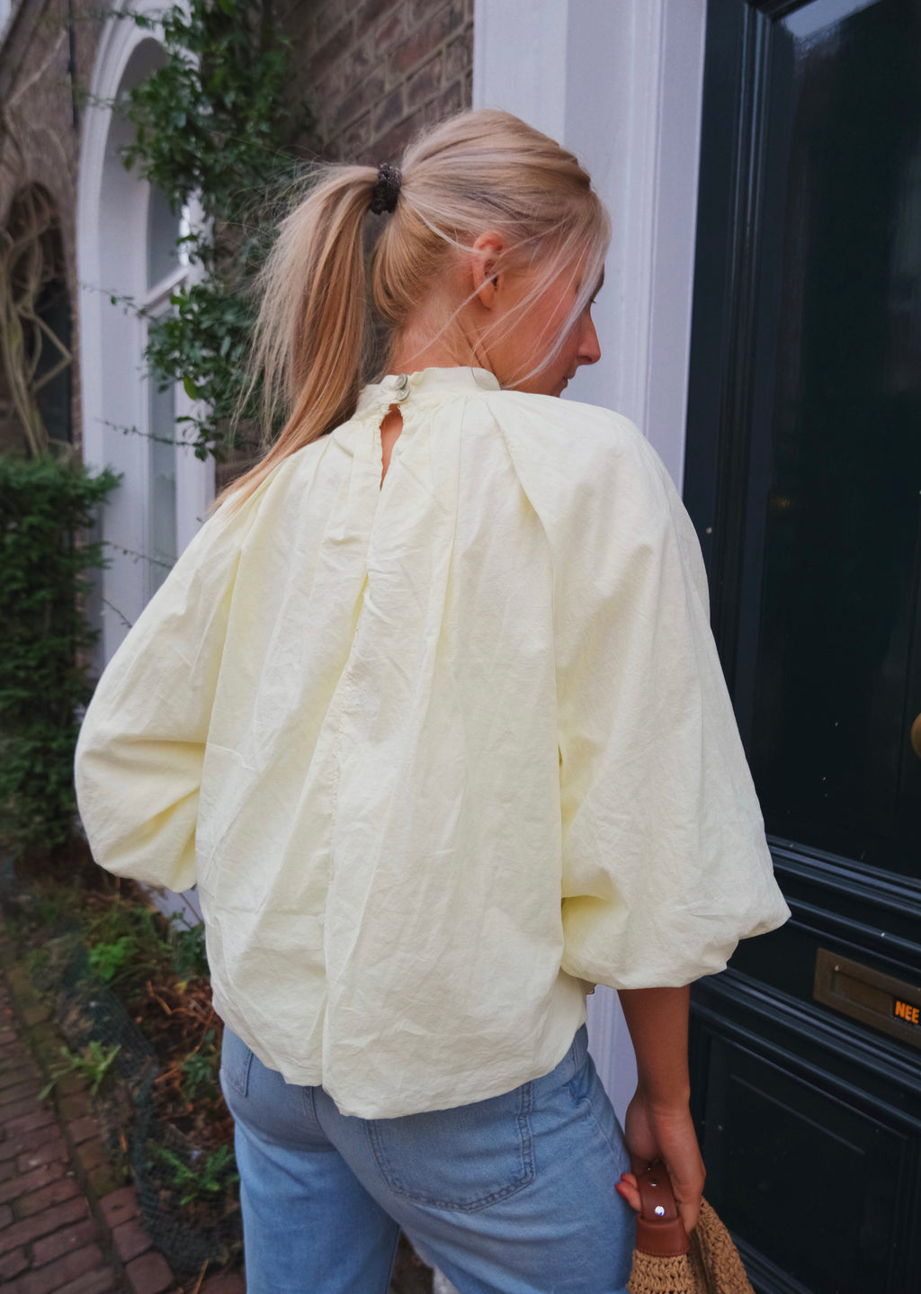 Balloon blouse