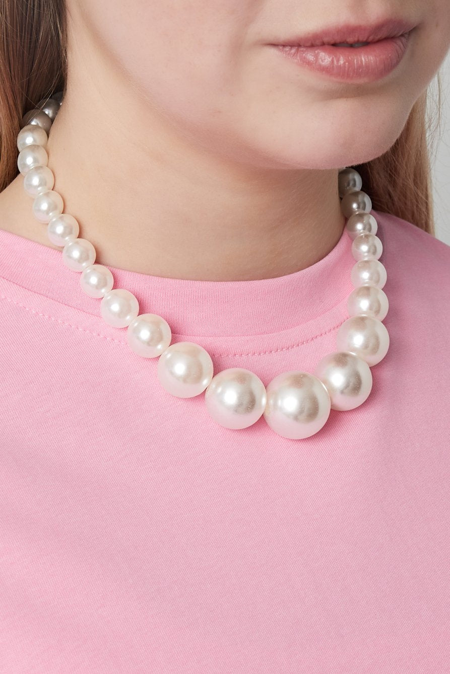 Pearl necklace